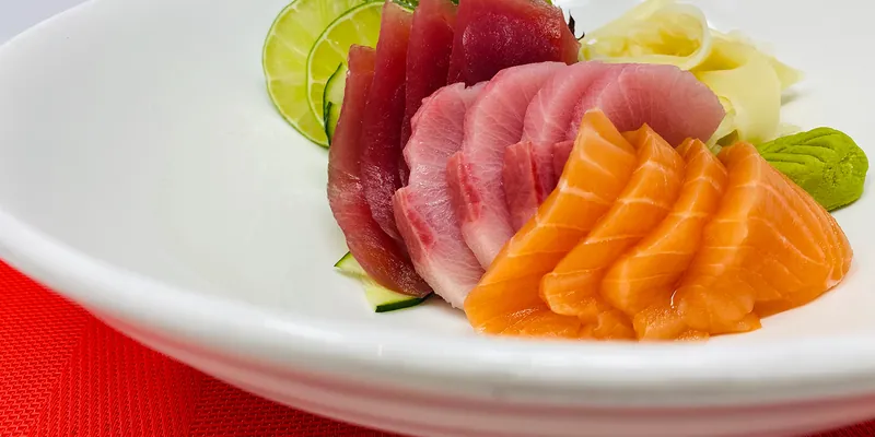 Sashimi plate of tuna, yellowtail and salmon at Rice Monkeys Durango
